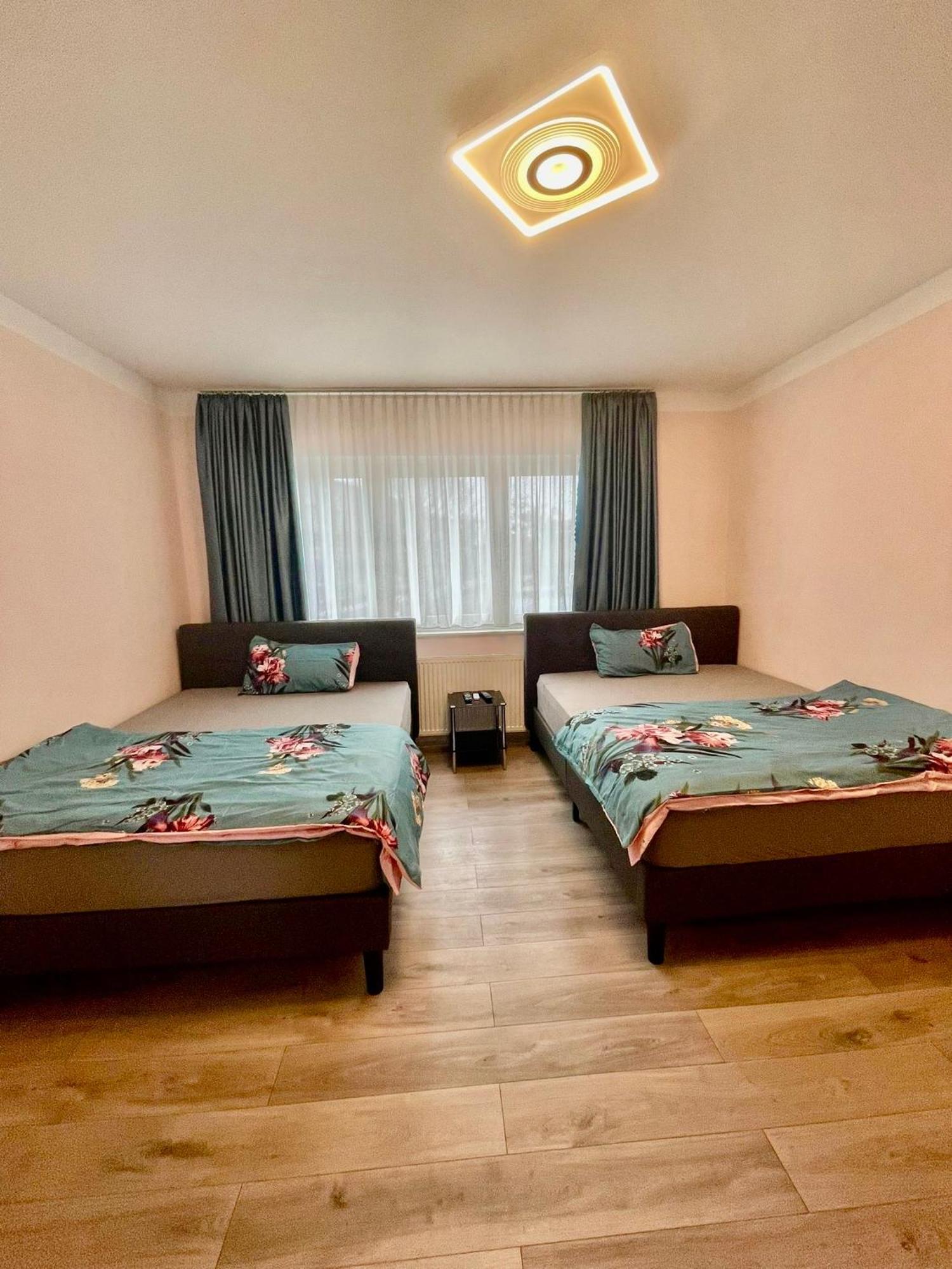 Leo Apartment Zentrum Rüsselsheim Buitenkant foto