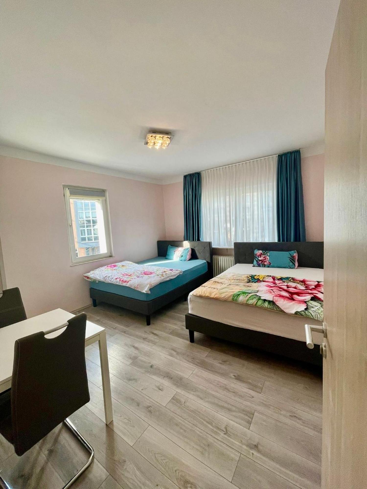 Leo Apartment Zentrum Rüsselsheim Buitenkant foto